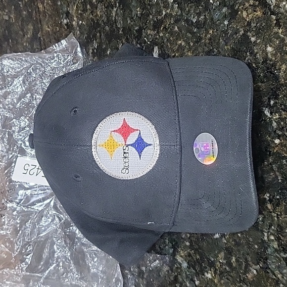 NIB Pittsburgh Steelers Logo 7 Lightwear Hat Cap SnapBack Battery Powered  Black - Picture 1 of 9